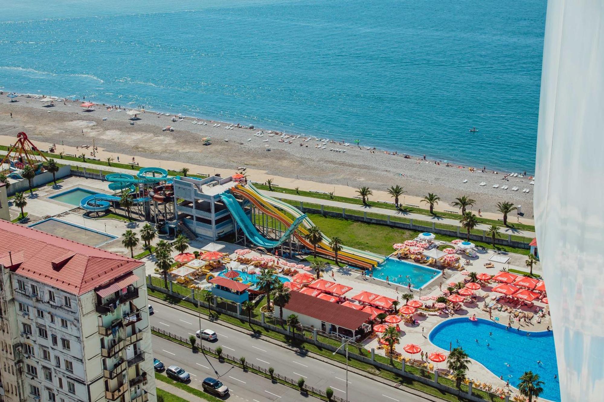 The Blue Perl 3 Apartment Batumi Exterior photo